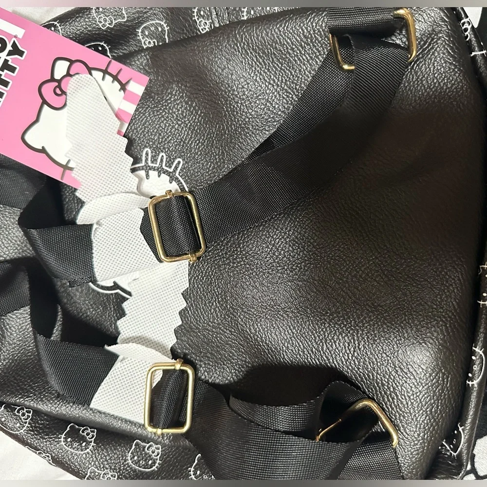 Hello kitty mini backpack - Picture 4 of 4